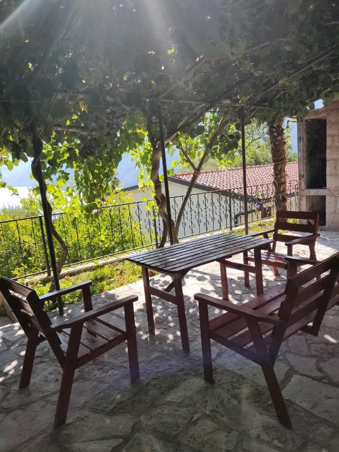 L & D Panorama Apartmani Risan Esterno foto