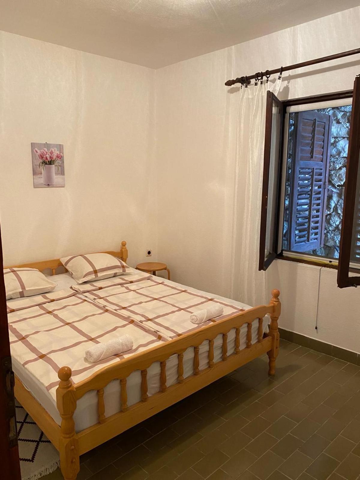 L & D Panorama Apartmani Risan Esterno foto